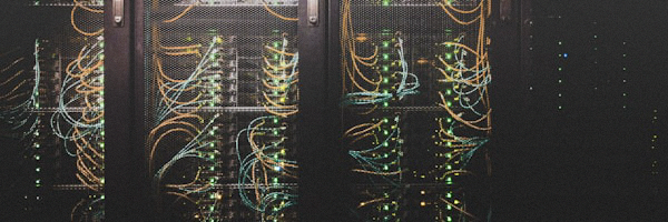 快连VPN电脑客户端主界面截图，显示连接状态、服务器列表和速度测试功能